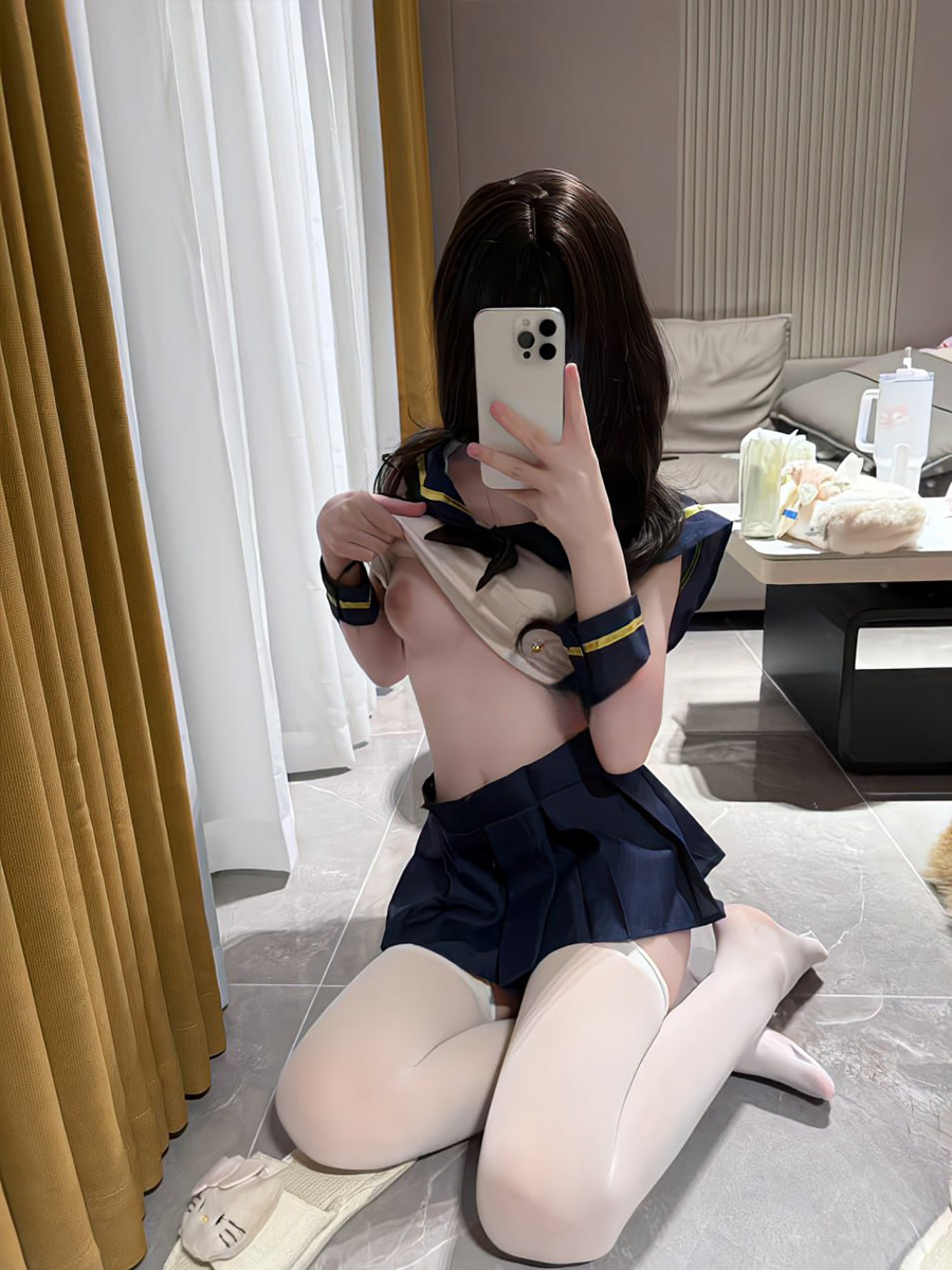 倔强原创 伊伊与小冰的日常玩耍